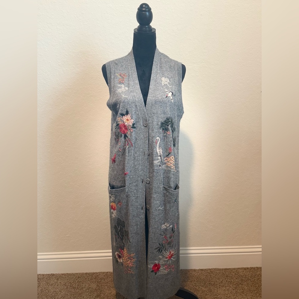 NWOT Johnny Was Gray Embroidered Vest